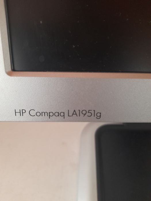 Monitor HP Compaq LA1951G