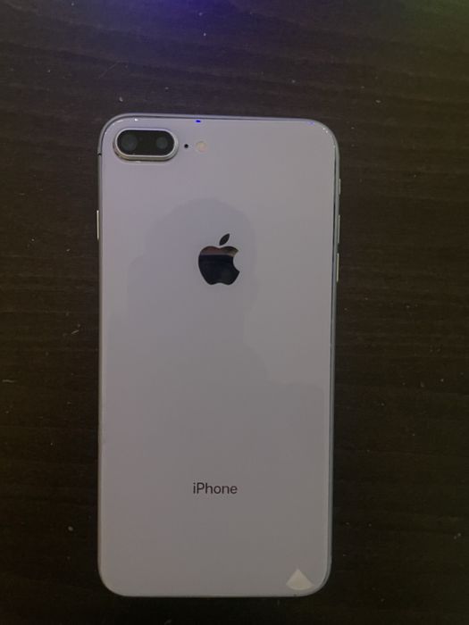 iPhone 8 plus 64Gb