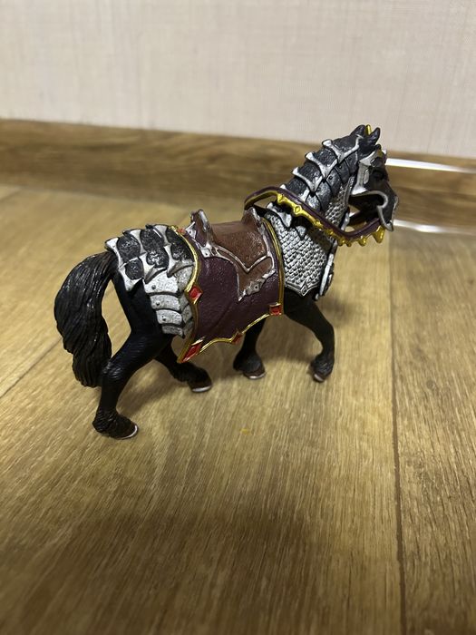 Лошадь Schleich