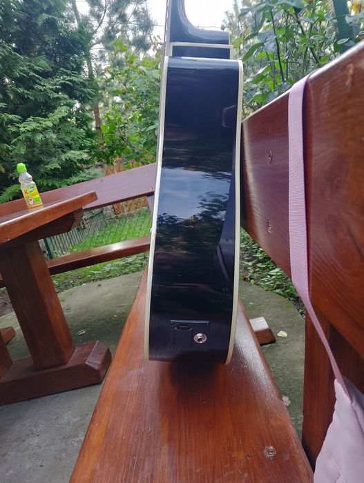 Gitara elektroakustyczna