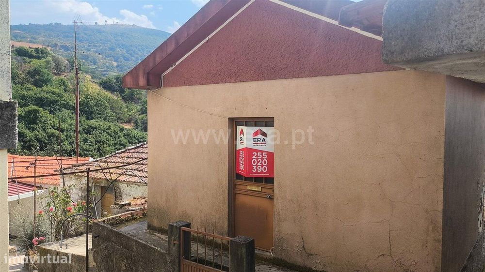 Moradia T2 / Resende, Anreade e São Romão de Aregos