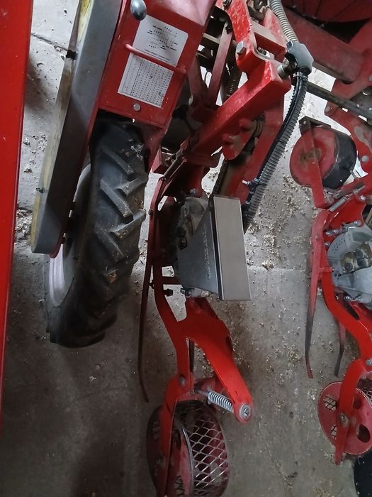 Siewniki pneumatyczne punktowe Weremczuk