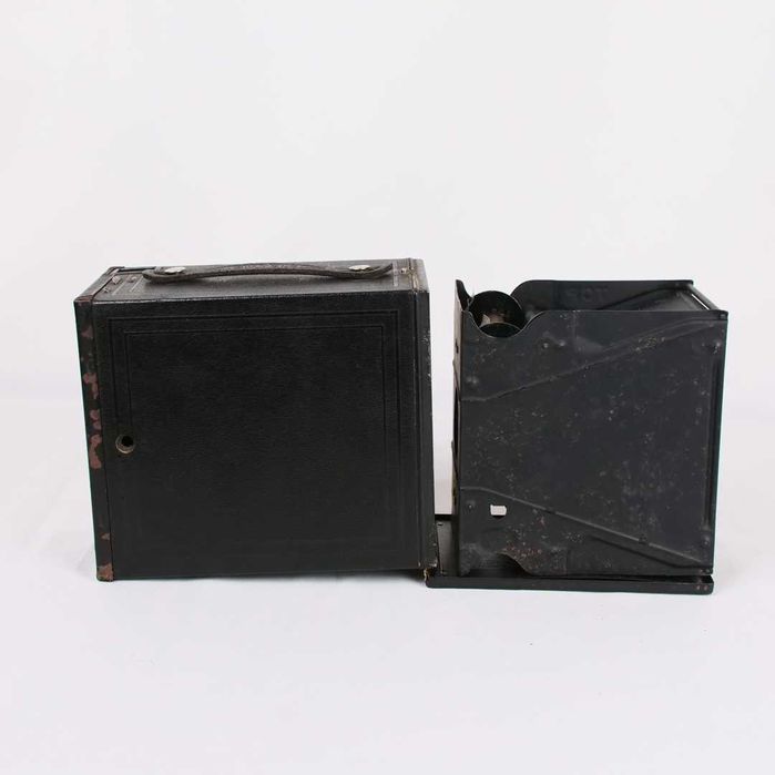 Máquina fotográfica Kodak Nº2A Brownie Model C