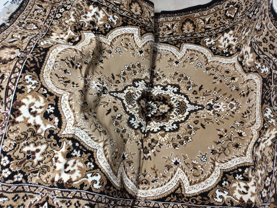 Килим та коврові доріжки