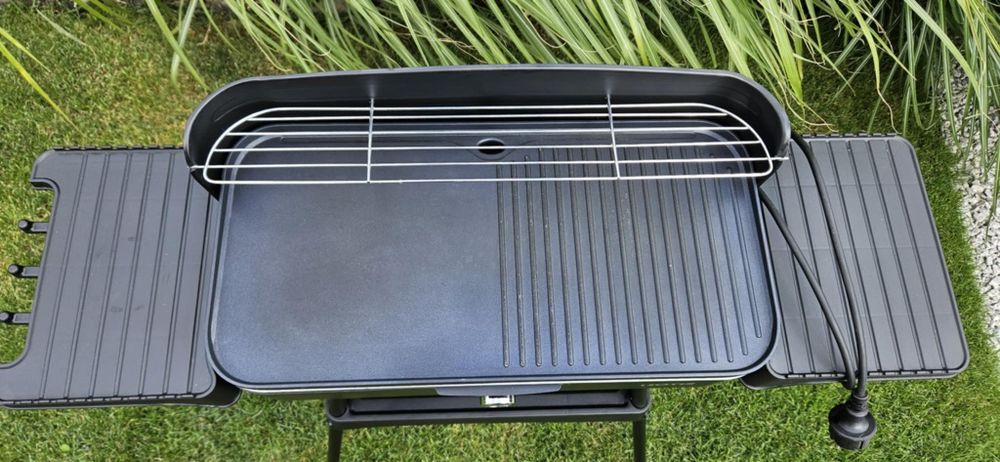 Grill  sprzedam  elektryczny  Gotie Stan  bdb