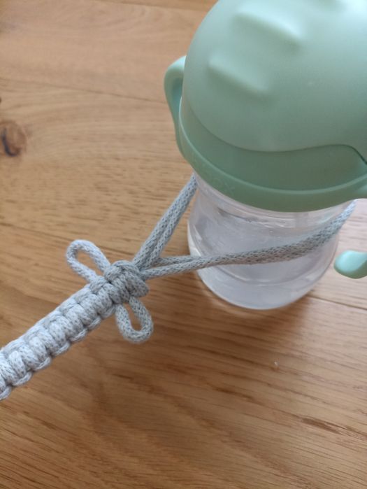 Smycz do bidonu bbox makrama