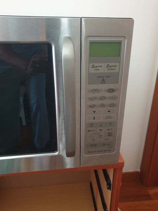 Microondas inox com grill