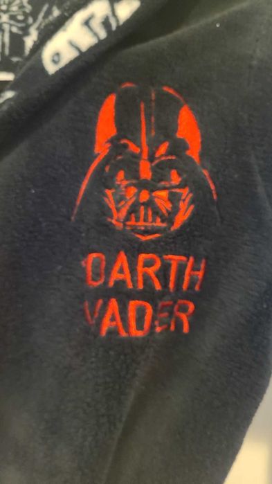 Bardzo gruby szlafrok dziecięcy z kapturem rozmiar 140 Star Wars
