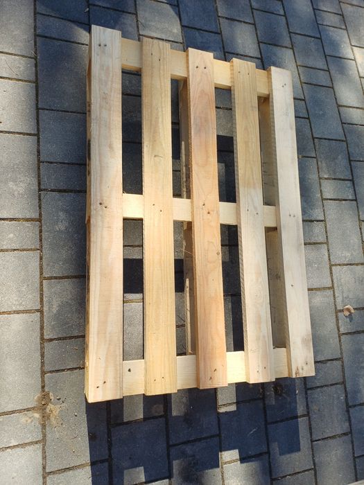 Paleta przemysłowa 120x80xm  półpaleta jak nowe