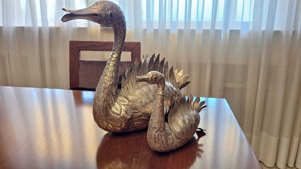 2 Cisnes Floreira em Prata 925 - Assinatura Manuel Alcino