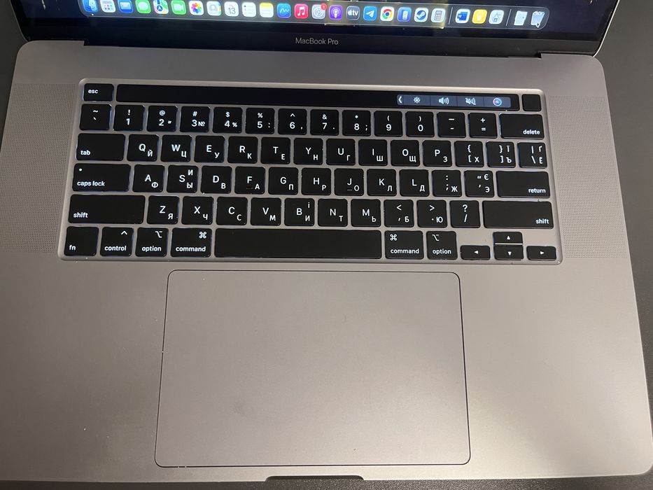 Apple MacBook Pro 16" i9/16/1Tb Space Gray 2019