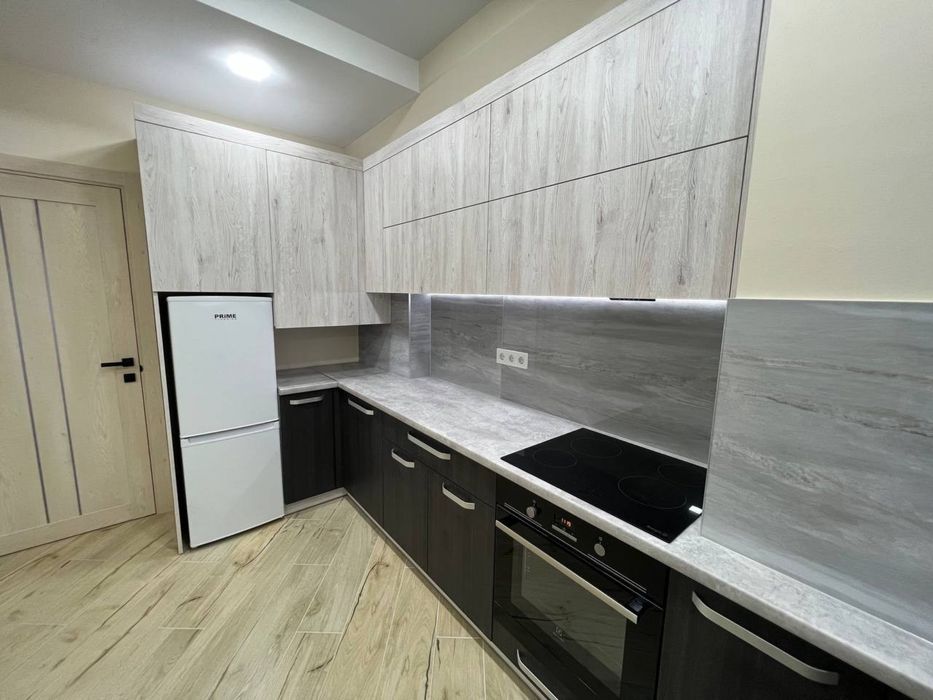 Короткострокова оренда! Здається 2-км квартира + студія