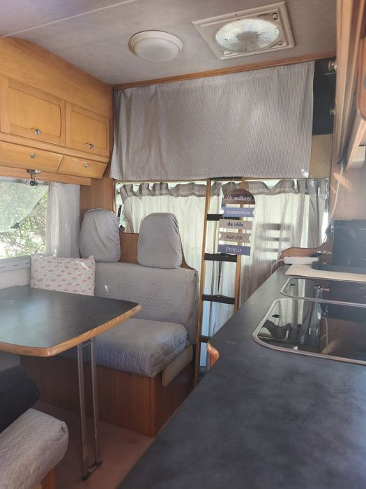Alugo autocaravana 6 pessoas