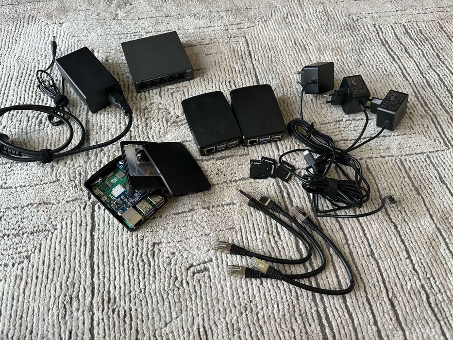 Raspberry Pi 5 8GB + PoE HAT Waveshare + Switch TP-Link LS105GP PoE+