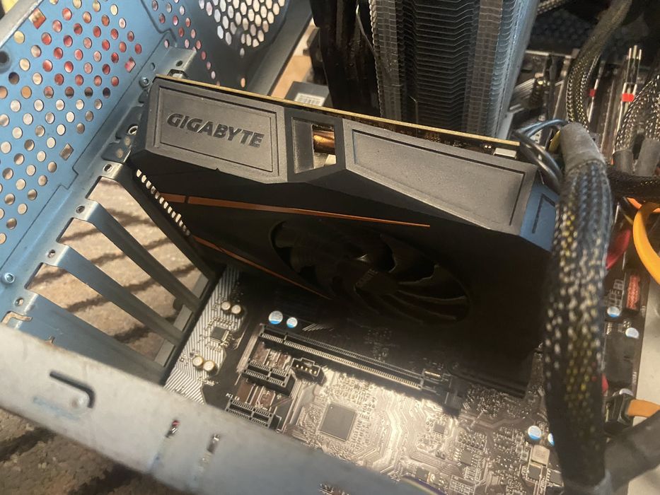 Продам власний пк, і7 6700, GTX 1060, 16gb ddr4