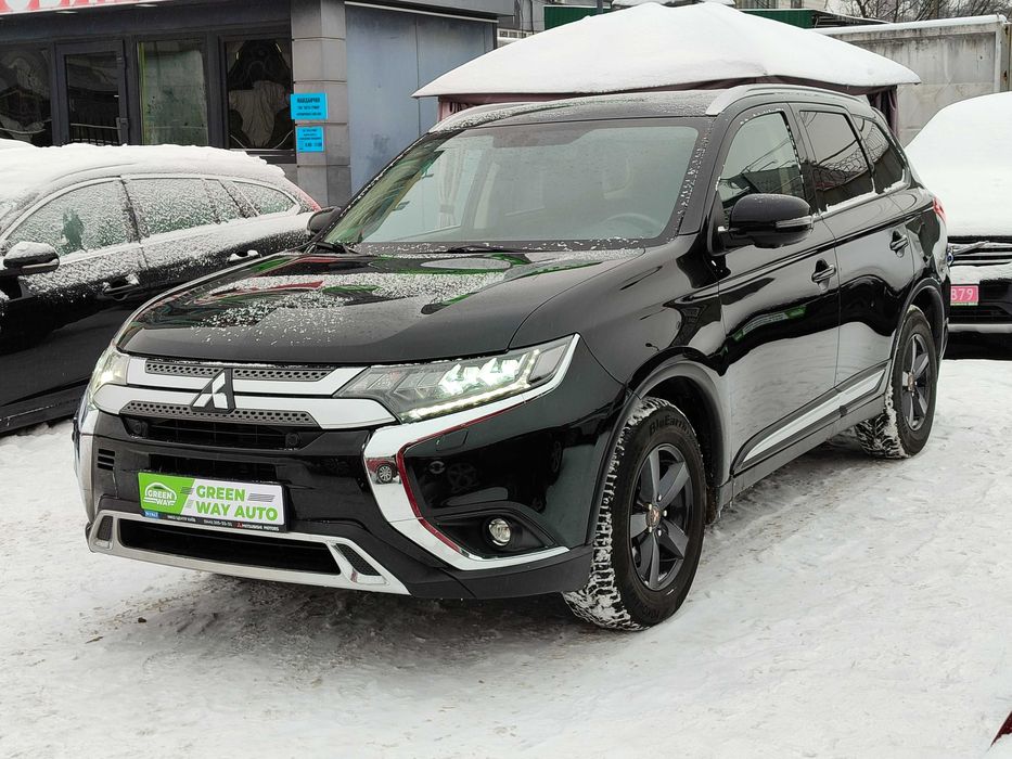 Mirsubishi Outlander бенз 2.4 2020 рік ОФІЦІАЛ  ідеал
