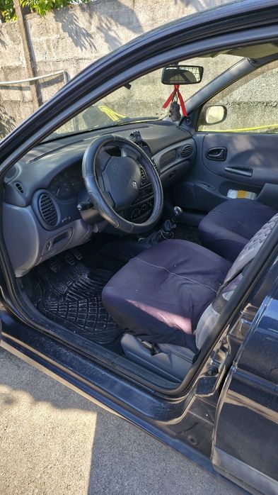 Renault Megane 1.9dti (98cv)