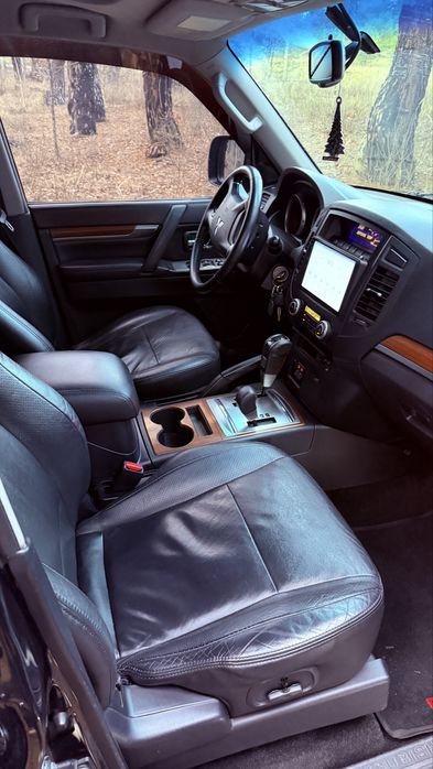 Mitsubishi Pajero Wagon 4