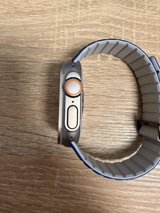 Apple Watch Ultra 2 з крутими якісними ремінцями