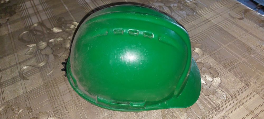 Каска будівельна