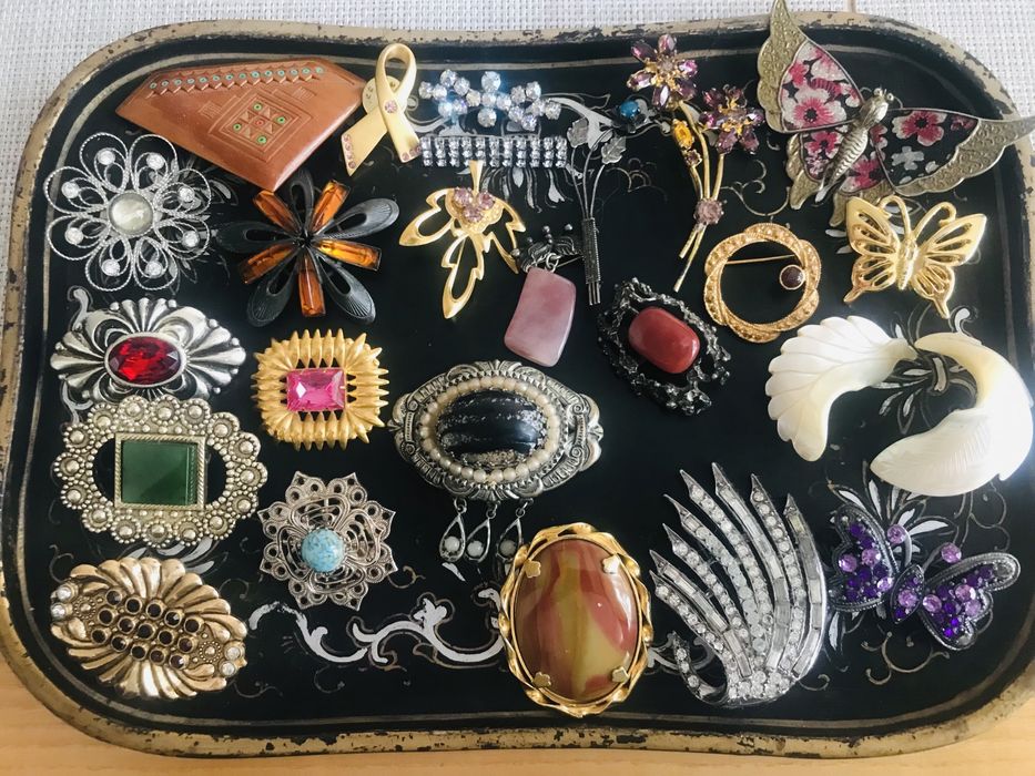 Вінтажні брошки стара Чехія