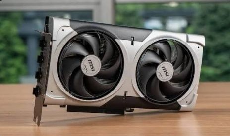 MSI GeForce RTX 5060 Ventus 2x (como novo)