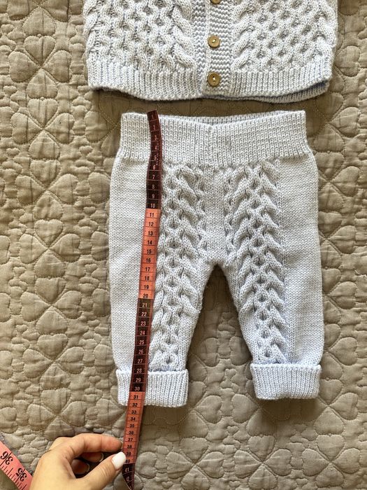 Вʼязаний костюм