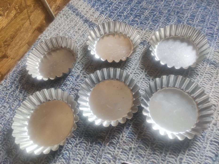 Продам силиконовые формы для выпечки,бумага для выпечки