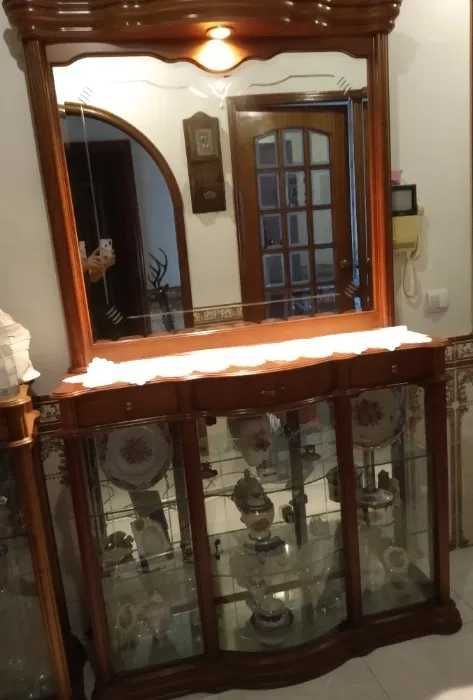 Vitrine com Espelho