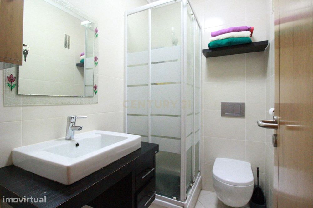 Apartamento T3 com Suite no Montenegro – Rés do Chão