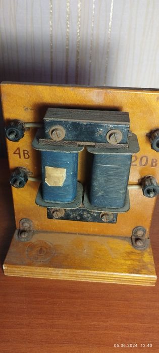 Преобразователь тока 4-В - 120 В