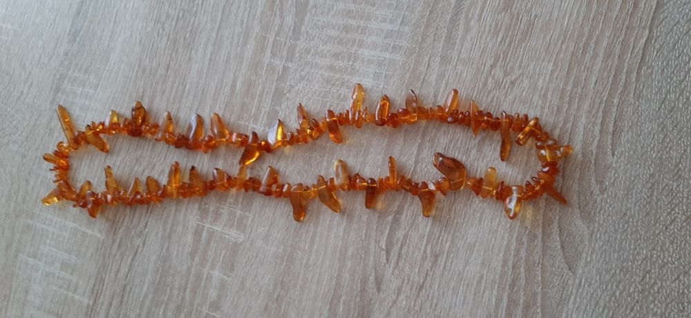 Sprzedam korale z bursztynu