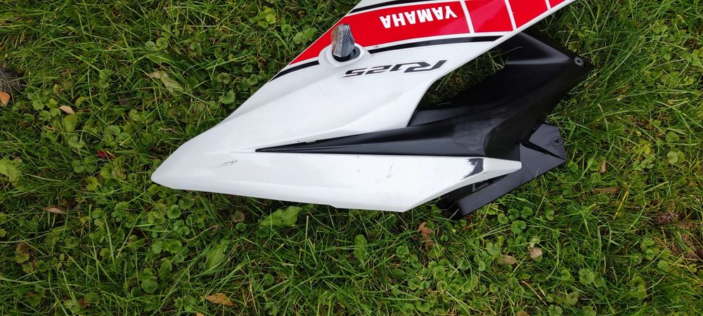 Yamaha yzf r125 bok owiewka wypełnienie 2022 prawa