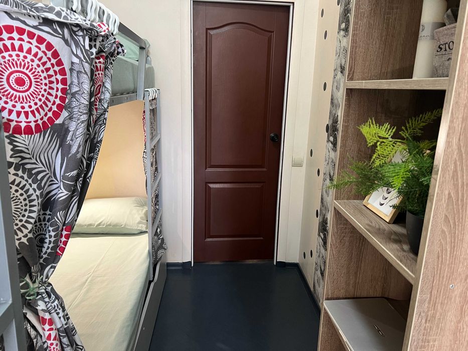 Аренда койко-места в 4х местной комнате, м.Лукьяновка, ТЕПЛО и СВЕТ!