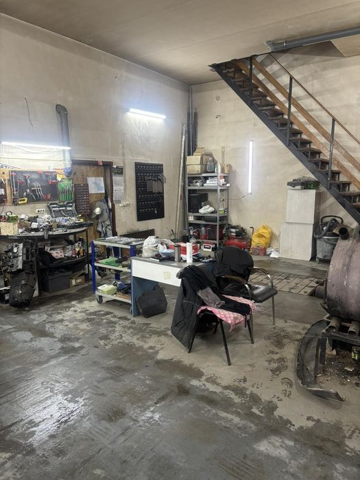 Продам два спарених гаража