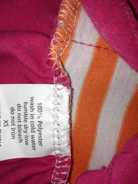 платье для кошки или маленькой сабаки.