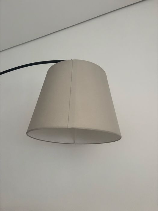 Candeeiro de Pé (em arco)