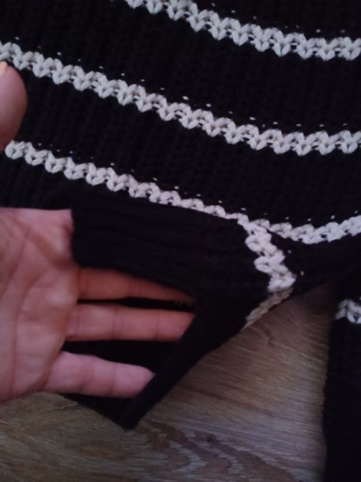 Nowy sweter damski rozm.S 36/38