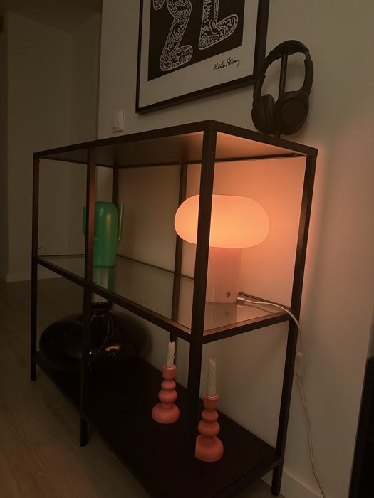 Estante preto-castanho/vidro