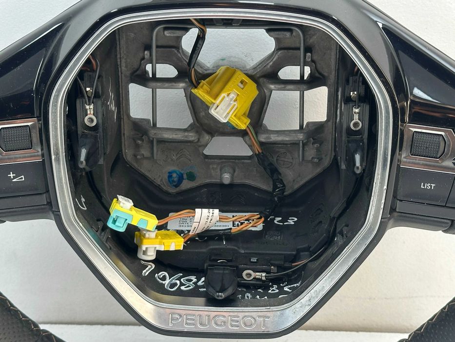 Volante - Peugeot 3008 II GT