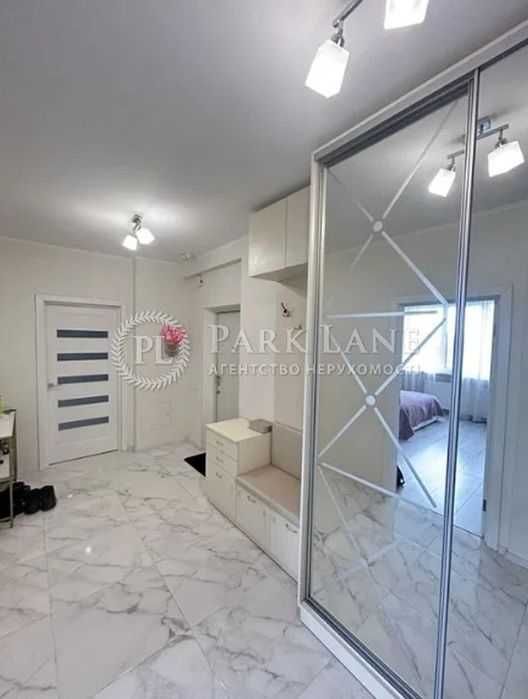 Продам светлую 2к квартиру евроремонт Правды Варшавский Ретровиль 5й