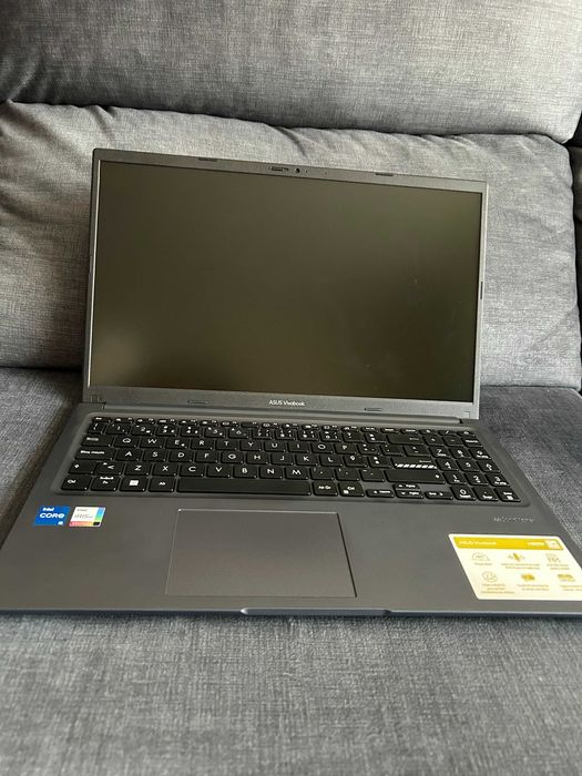 Portátil ASUS Vivobook proc. i5 Disco 512GB RAM 16GB Full HD 15,6" como novo