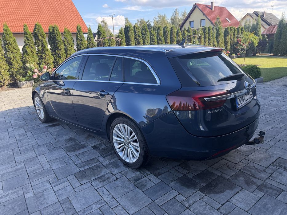 Opel insignia lift  2.0CDTI full servis niski przebieg