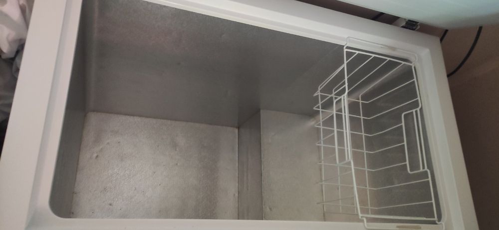 Холодильна камера Hisense