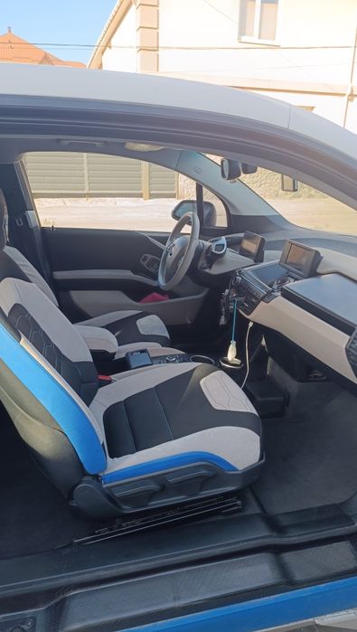 Продам BMW i3 REX
