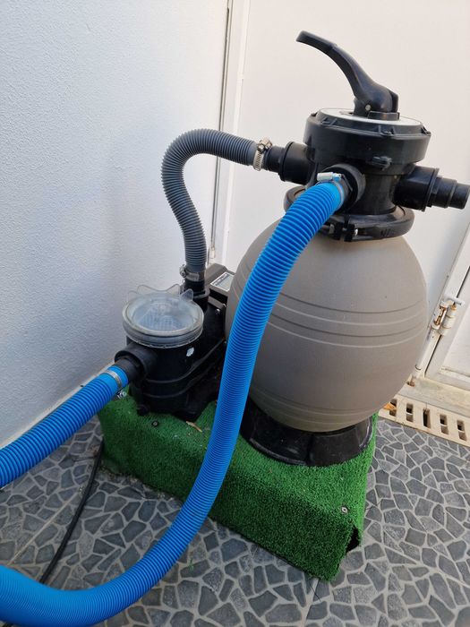 Piscina + bomba de filtro de areia