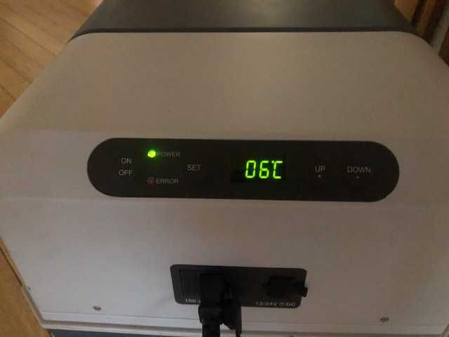 Автомобильный (переносной) холодильник Mobicool FR40 AC/DC