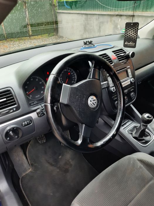 Легковий автомобіль