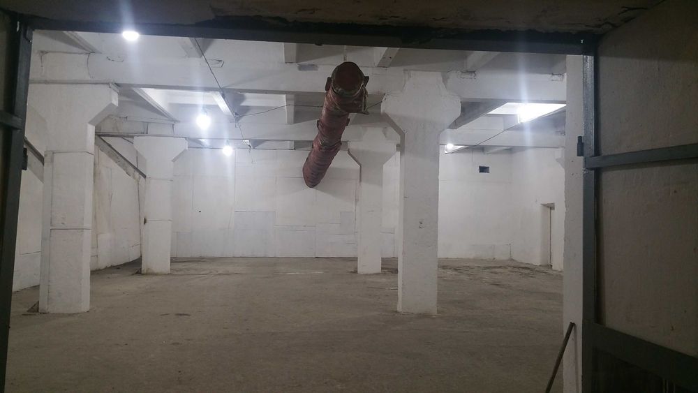 Продаж виробничо-складського комплексу 13 670 кв.м, пр-т Хмельницького