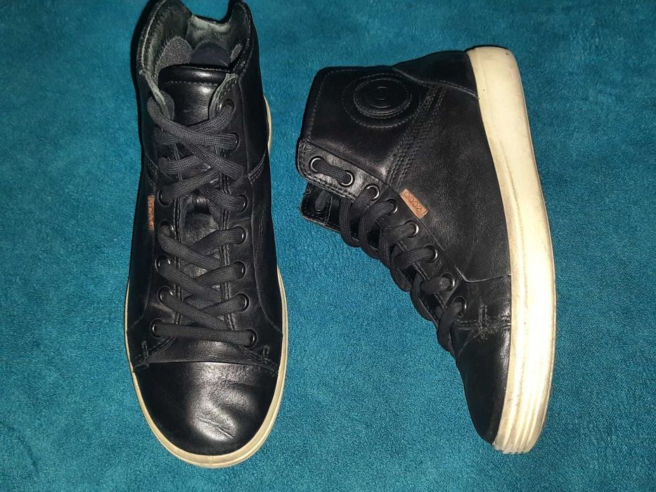 Классные высокие кроссовки 
ботинки Ecco Soft 7. Размер 36,23см